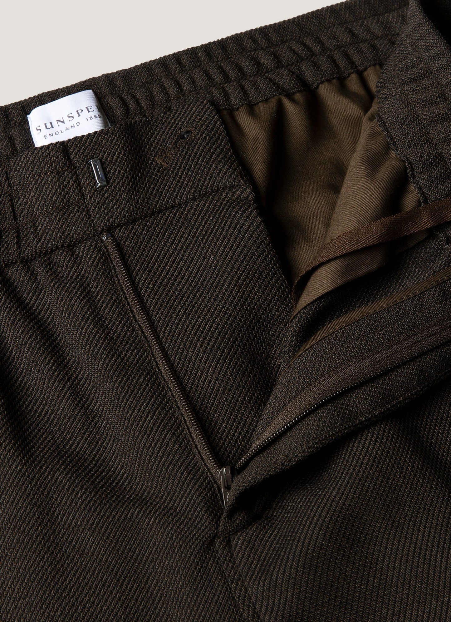 Mens Textured Wool Drawstring Trouser In Truffle Mtrs3120 Brgd